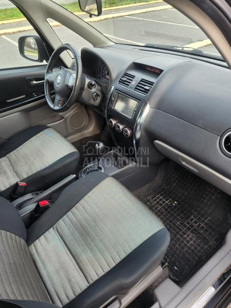 Suzuki SX4 A.u.t.o.m.a.t.i.k