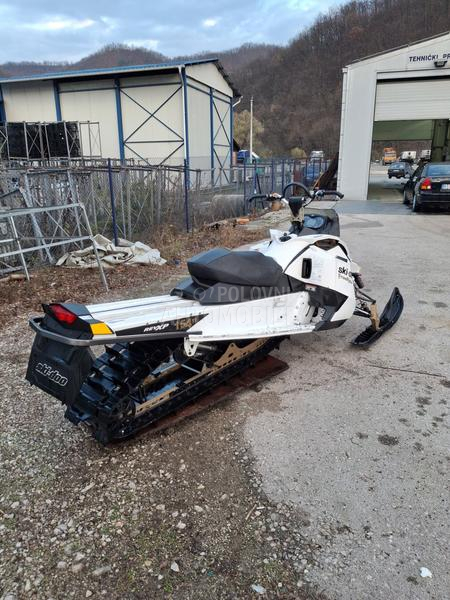 Ski-Doo Summit 800 freeride