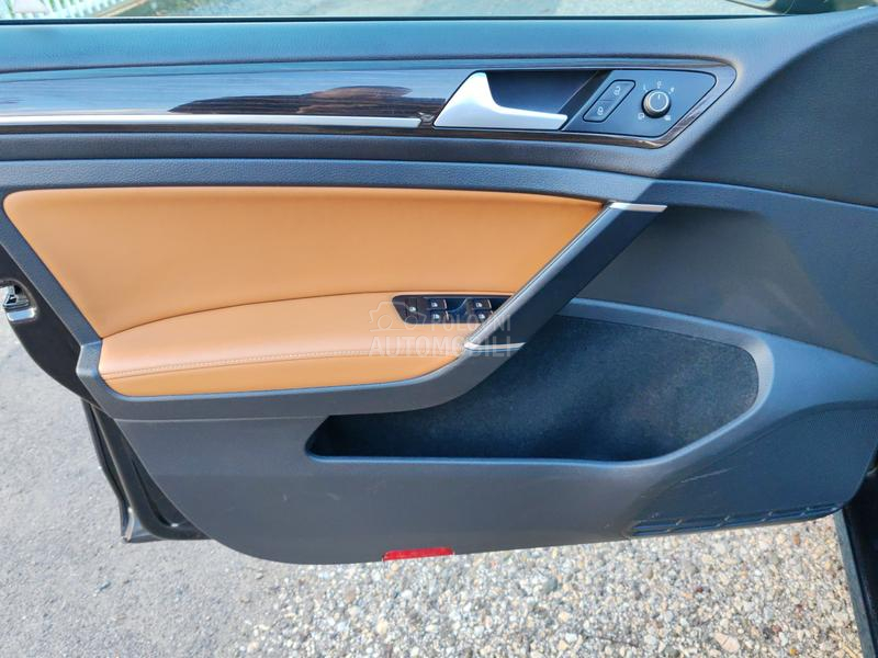 Volkswagen Golf 7 1.6 TDI DSG R-Line