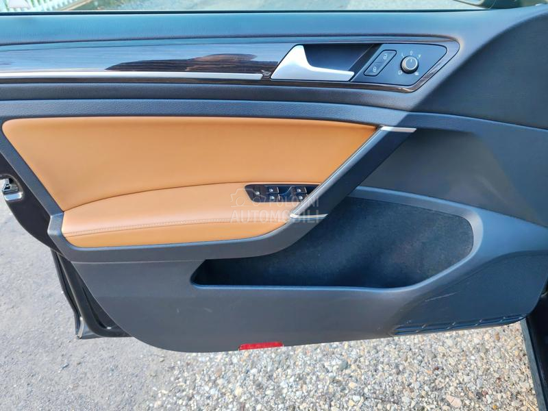 Volkswagen Golf 7 1.6 TDI DSG R-Line