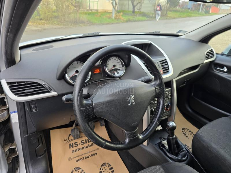 Peugeot 207 1.6
