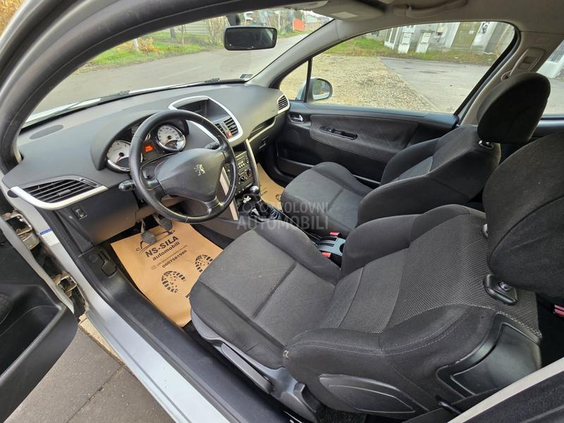 Peugeot 207 1.6