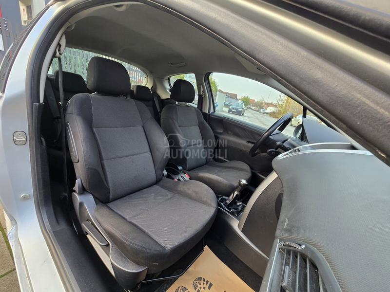 Peugeot 207 1.6
