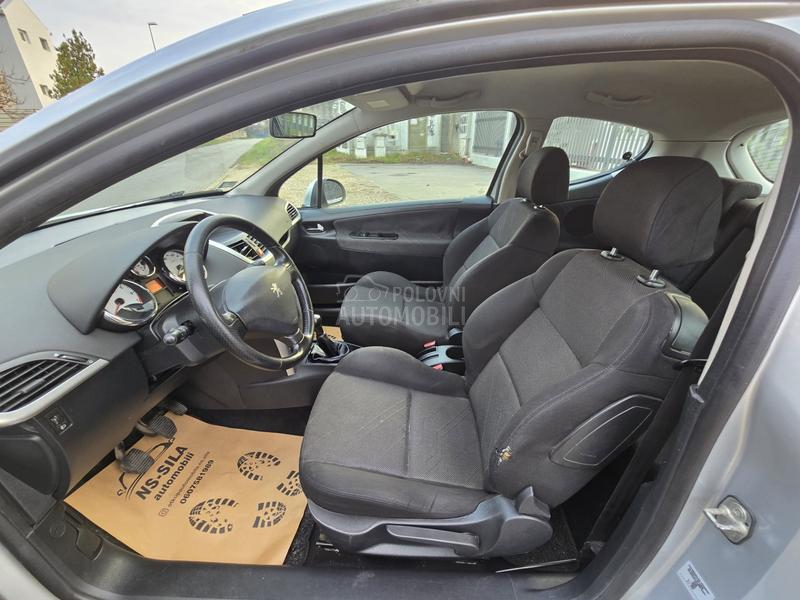 Peugeot 207 1.6
