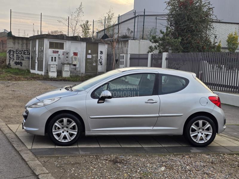 Peugeot 207 1.6