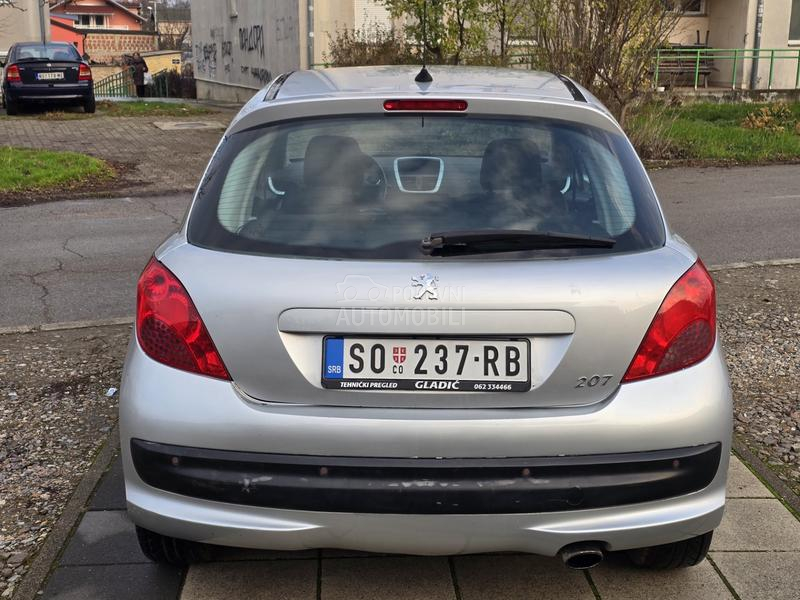 Peugeot 207 1.6