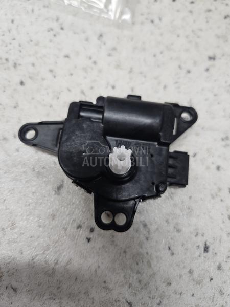 Motor klapne aktuator