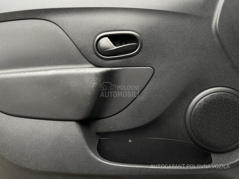 Dacia Sandero LIFE 1.2 16V