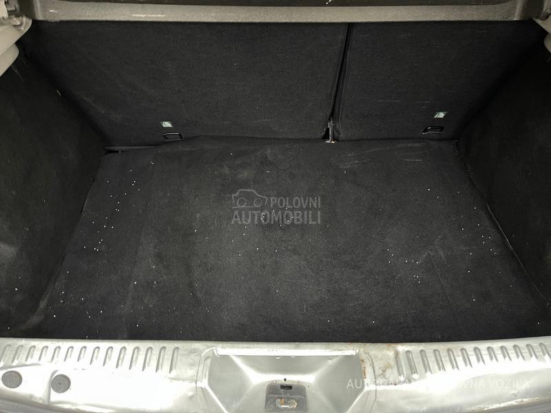 Dacia Sandero LIFE 1.2 16V