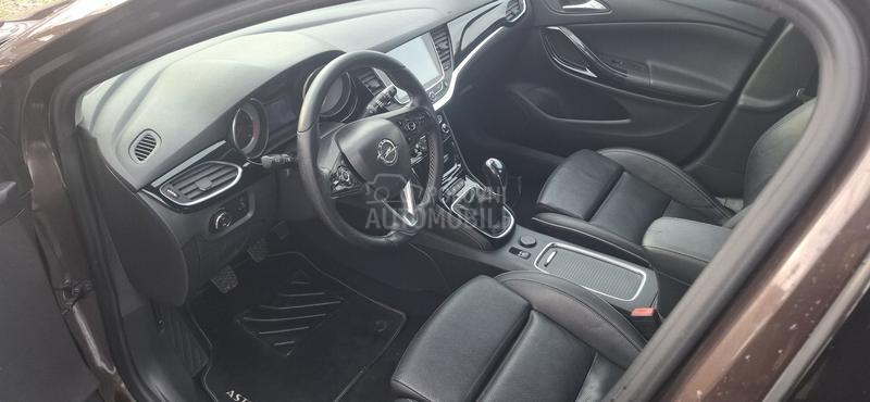 Opel Astra K 1.4 INNOVATION