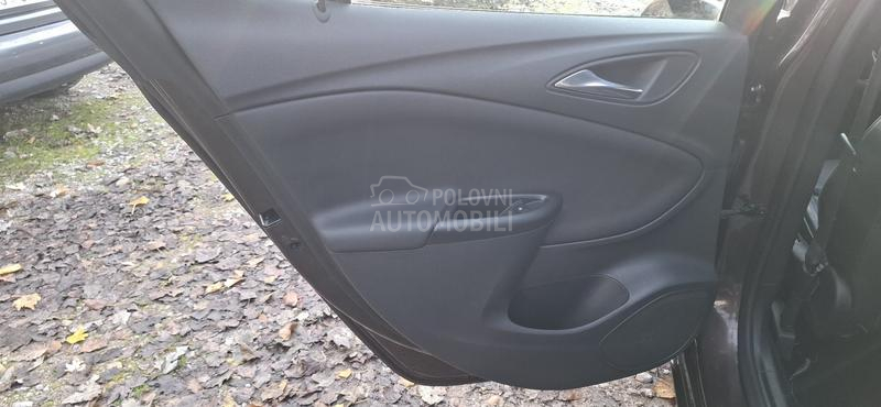 Opel Astra K 1.4 INNOVATION