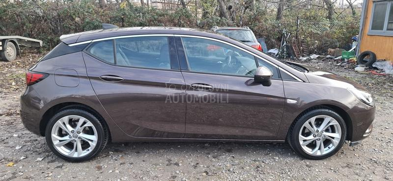 Opel Astra K 1.4 INNOVATION