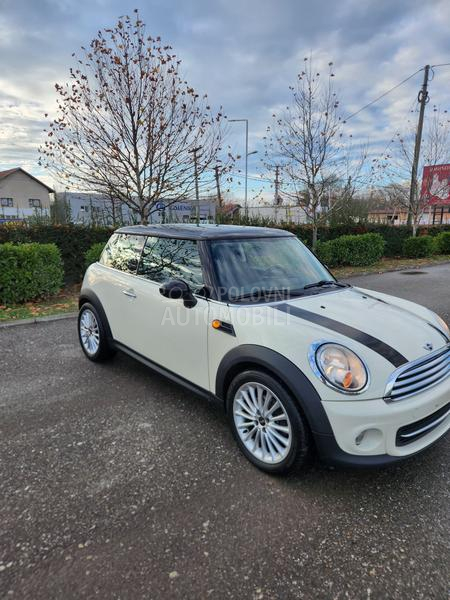 MINI Cooper 