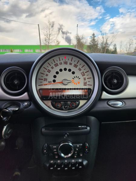 MINI Cooper 