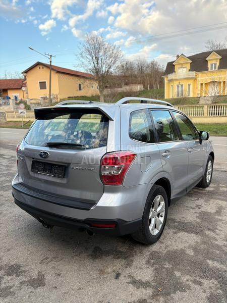 Subaru Forester 2.0i BOXER