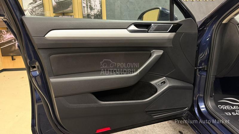 Volkswagen Passat B8 //1.6 TDI//DSG/NOV