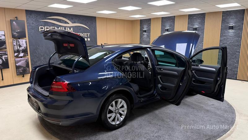 Volkswagen Passat B8 //1.6 TDI//DSG/NOV