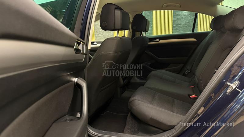 Volkswagen Passat B8 //1.6 TDI//DSG/NOV