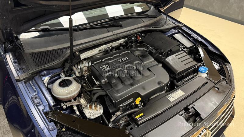 Volkswagen Passat B8 //1.6 TDI//DSG/NOV