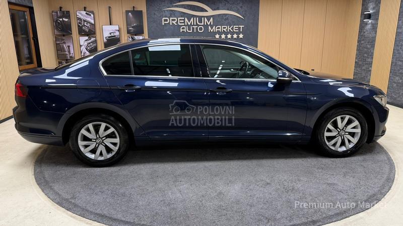 Volkswagen Passat B8 //1.6 TDI//DSG/NOV