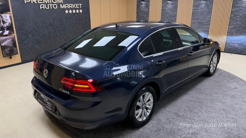 Volkswagen Passat B8 //1.6 TDI//DSG/NOV