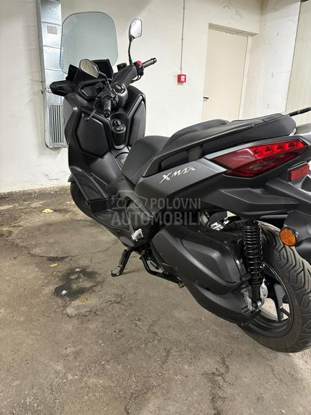 Yamaha XMax 300