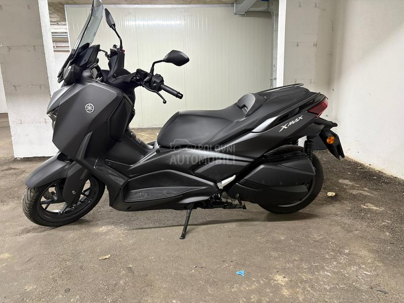 Yamaha XMax 300