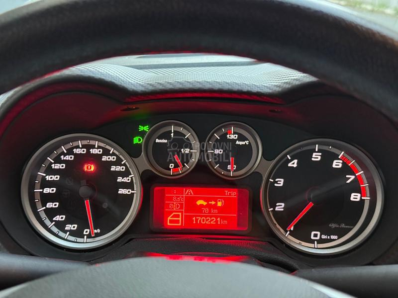 Alfa Romeo MiTo 0.9b