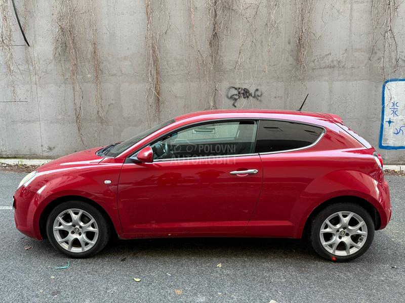 Alfa Romeo MiTo 0.9b
