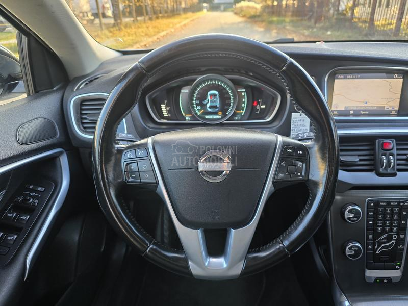 Volvo V40 CROSS COUNTRY 1.6D