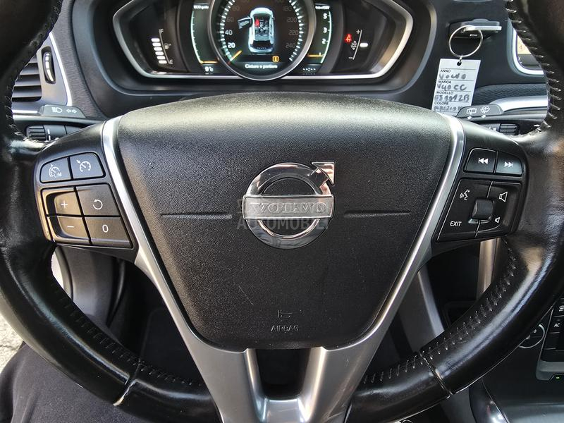 Volvo V40 CROSS COUNTRY 1.6D