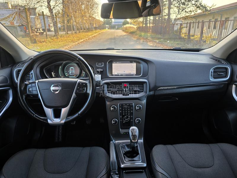 Volvo V40 CROSS COUNTRY 1.6D