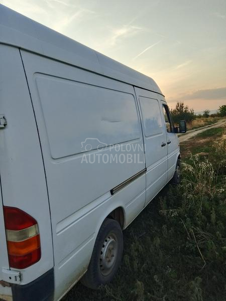 Mercedes Benz Sprinter 312