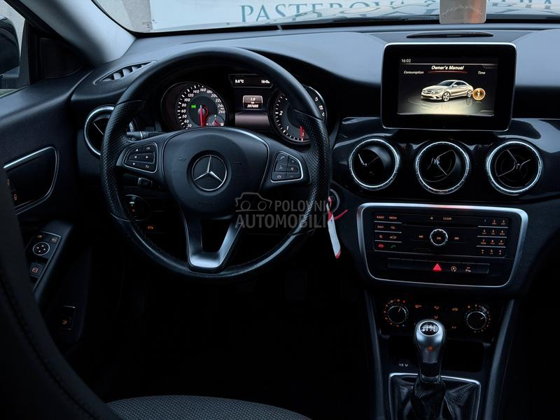 Mercedes Benz CLA 180 