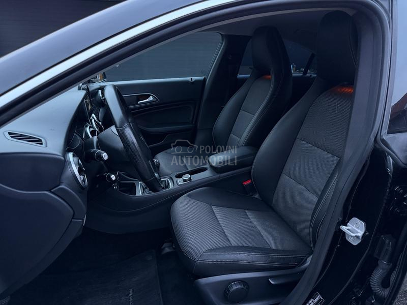 Mercedes Benz CLA 180 