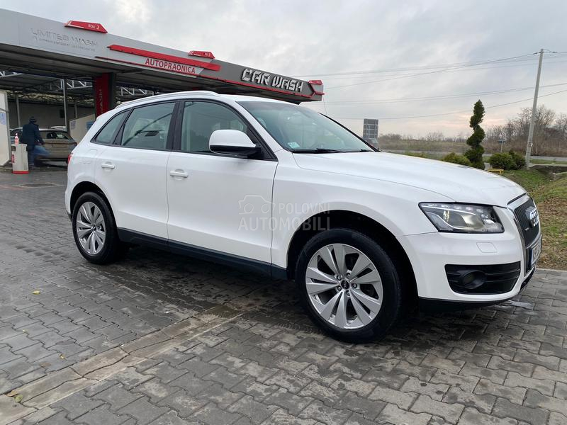 Audi Q5 AUTOM/PANO/
