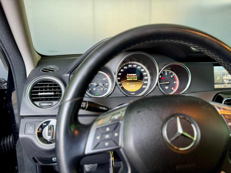 Mercedes Benz C 220 