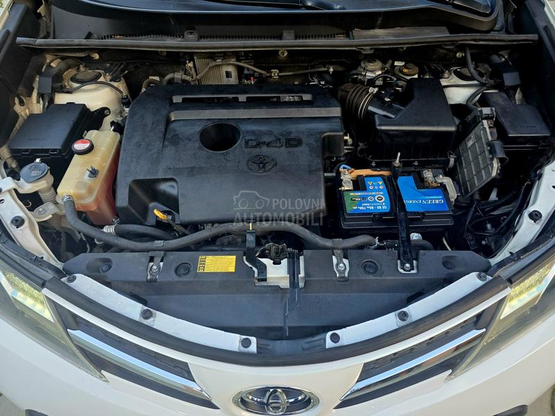 Toyota RAV 4 D4D STYLE WHITE