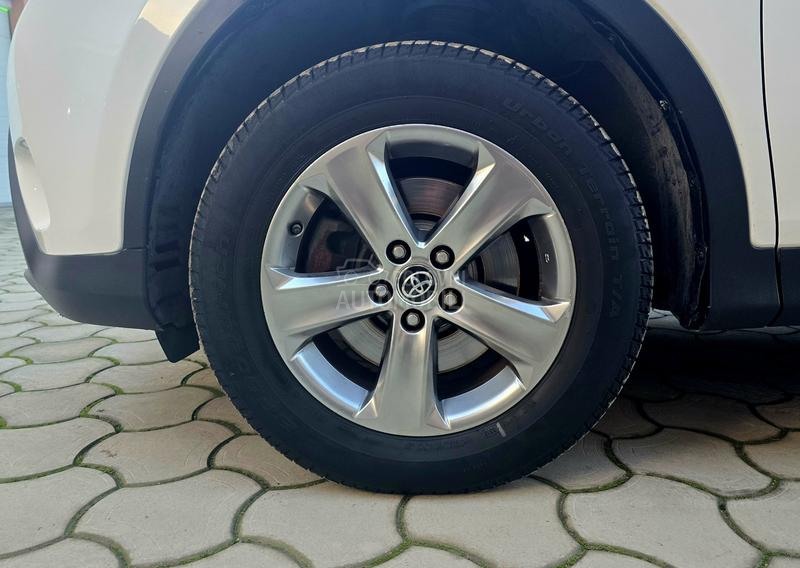 Toyota RAV 4 D4D STYLE WHITE