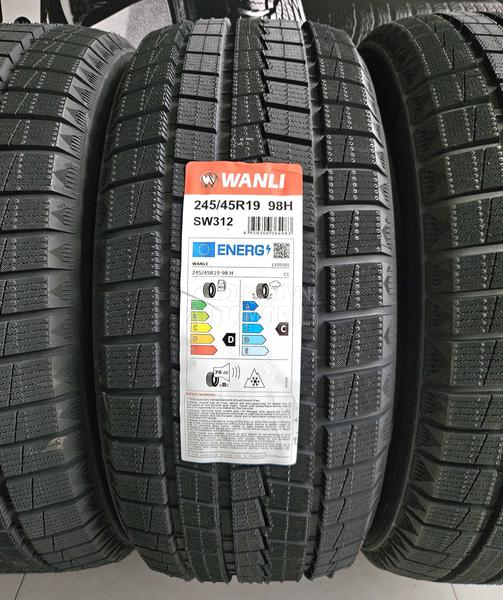 Wanli 275/40 R19 Zimska