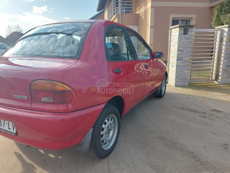 Mazda 121 13 I MONOPOINT