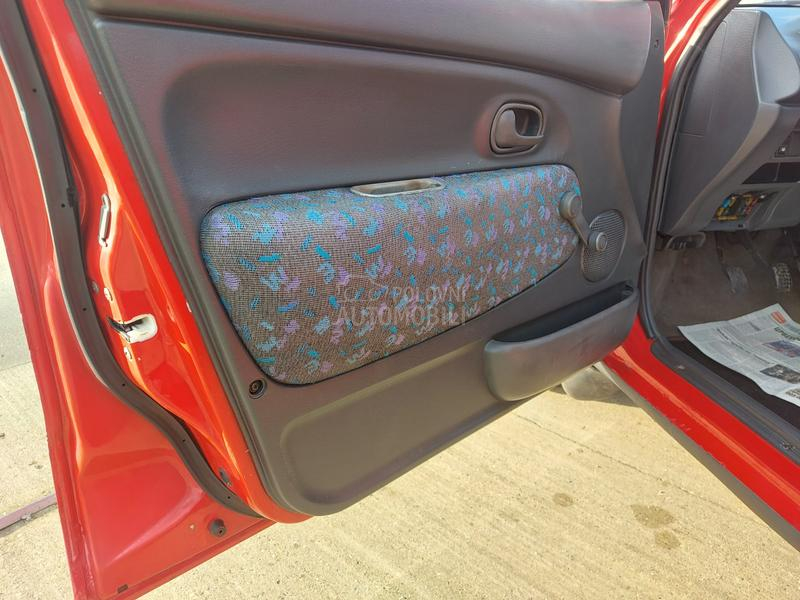 Mazda 121 13 I MONOPOINT