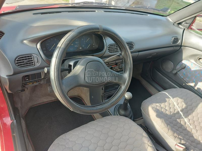 Mazda 121 13 I MONOPOINT