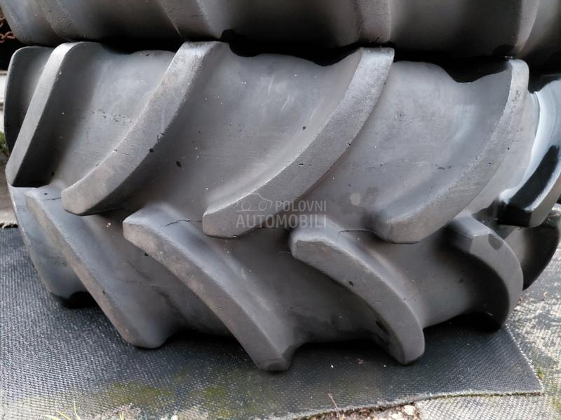 Vredestein 320/65 R16