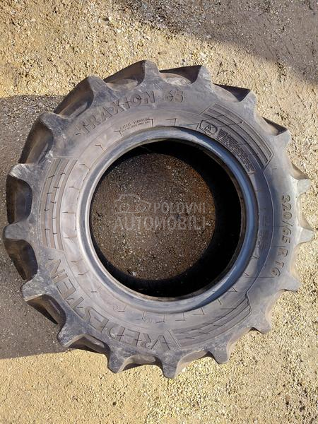 Vredestein 320/65 R16