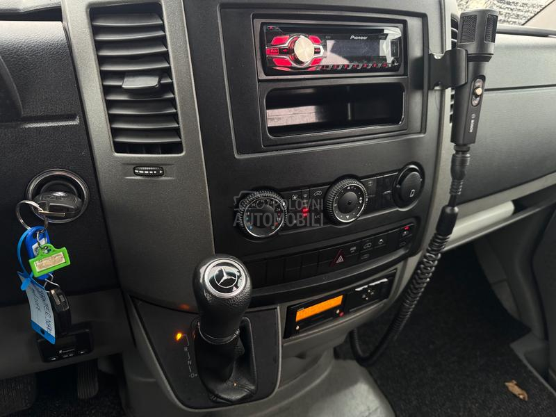Mercedes Benz Sprinter