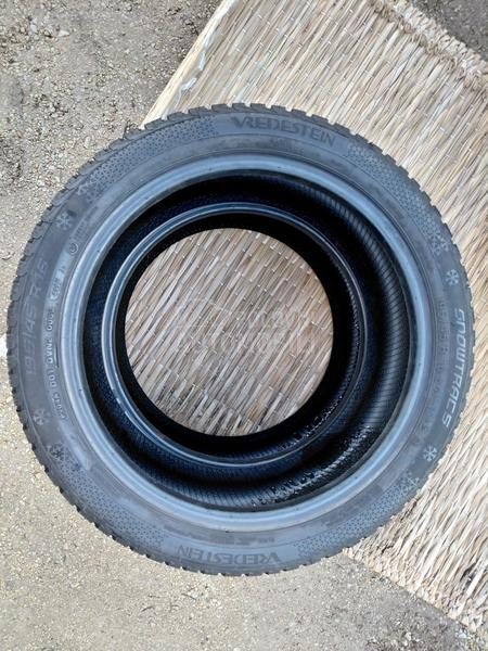 Vredestein 195/45 R16 Zimska