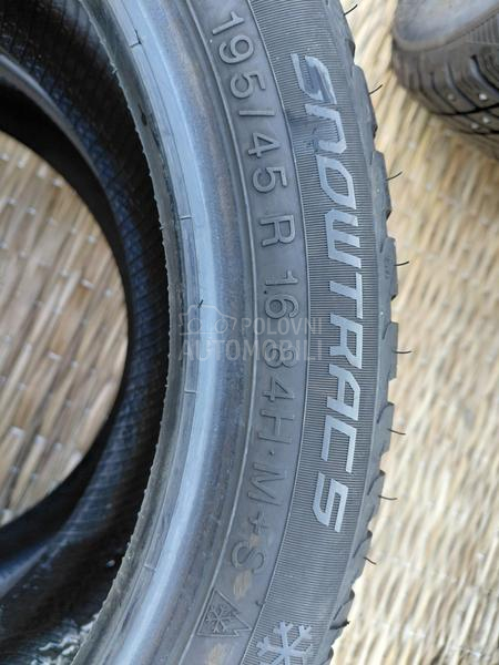 Vredestein 195/45 R16 Zimska