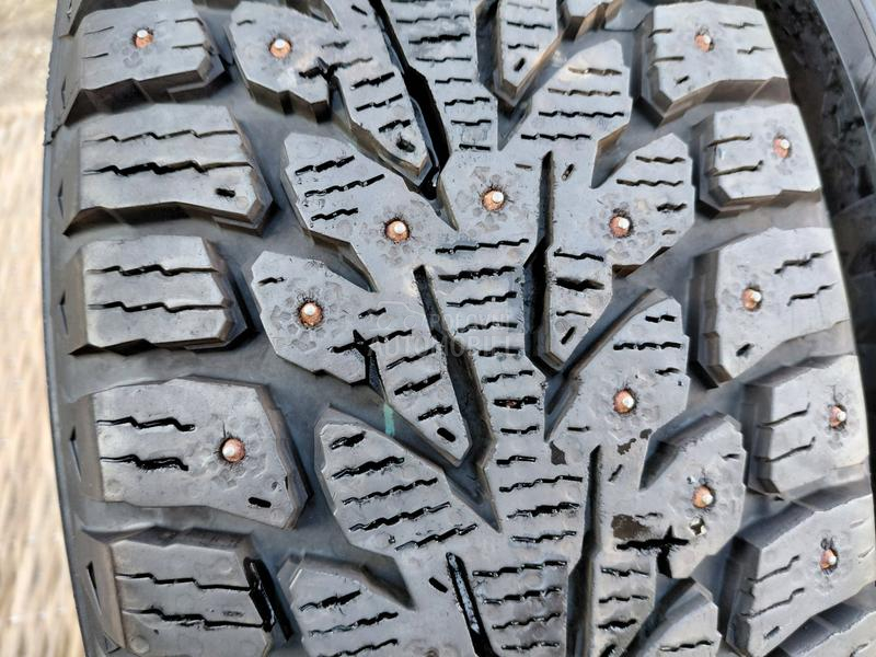 Kumho 195/65 R15 Zimska