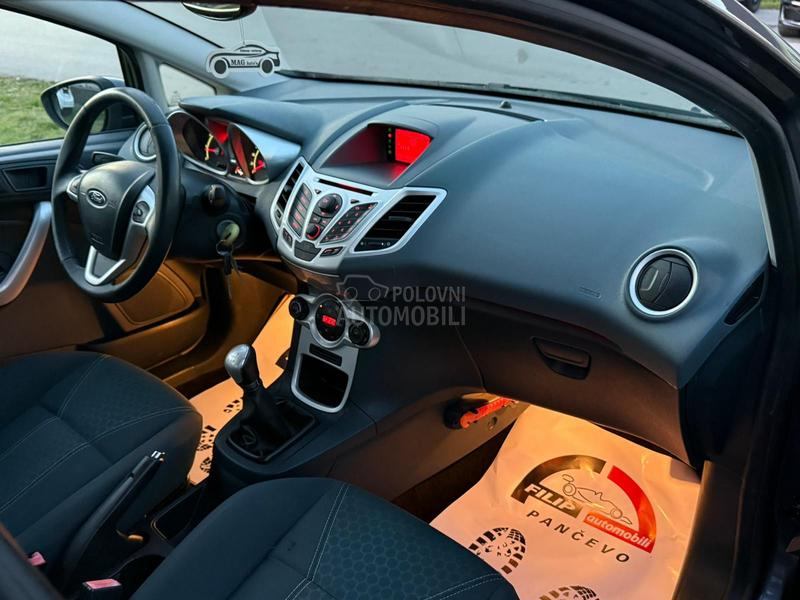 Ford Fiesta 1.4 TITANIUM